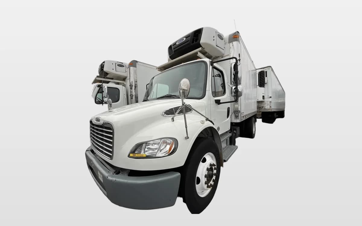 2018 Freightliner M2 106 — photo 1
