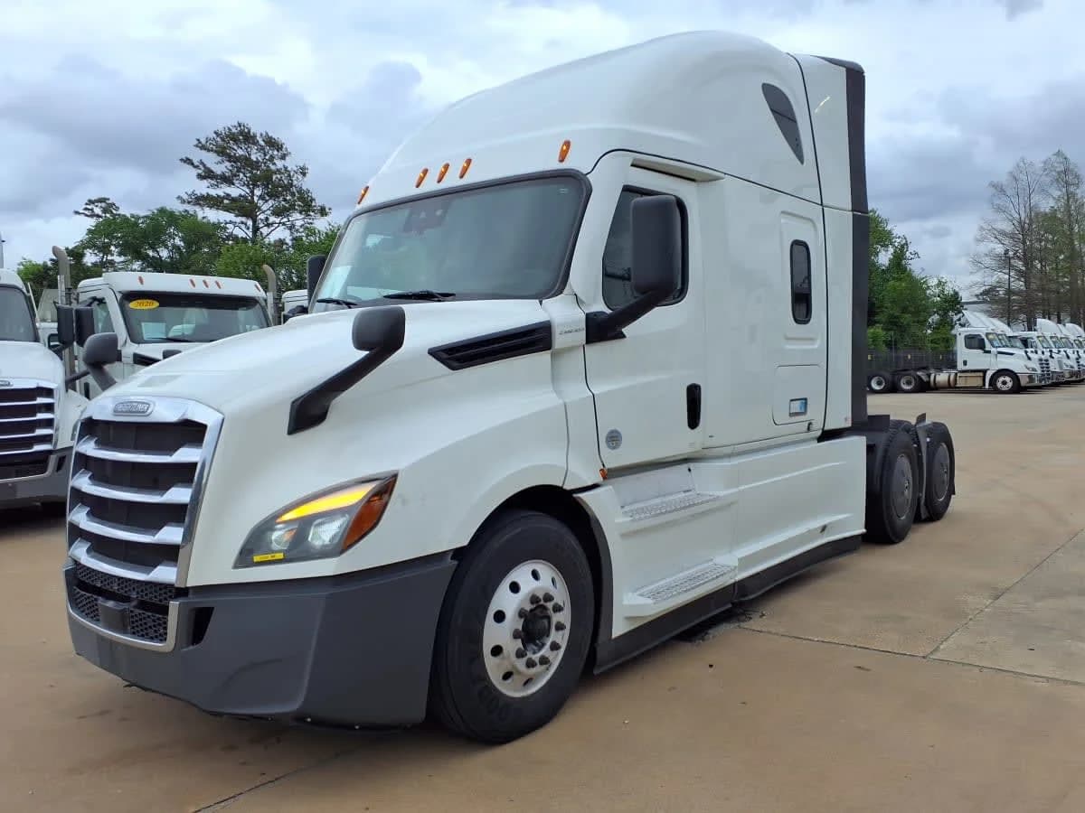 2023 Freightliner Cascadia