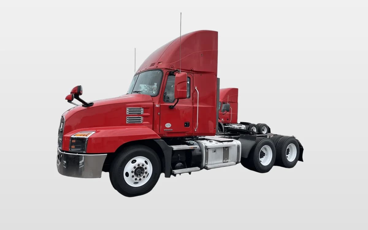 2020 Mack Anthem — photo 1