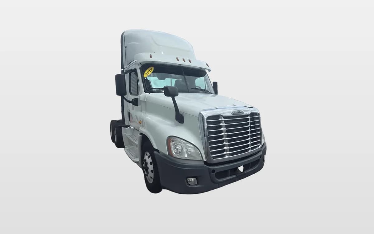 2019 Freightliner Cascadia — photo 1