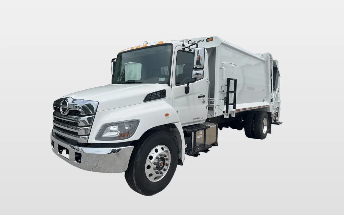 2025 Hino L7 — photo 1