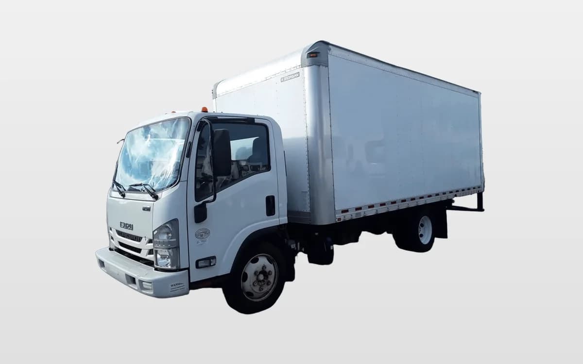 2017 Isuzu NQR — photo 1