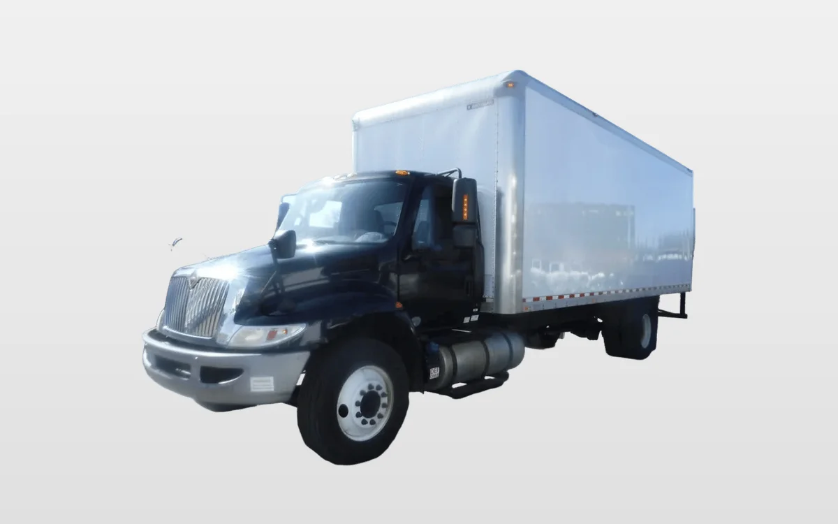 2017 International 4300 — photo 1