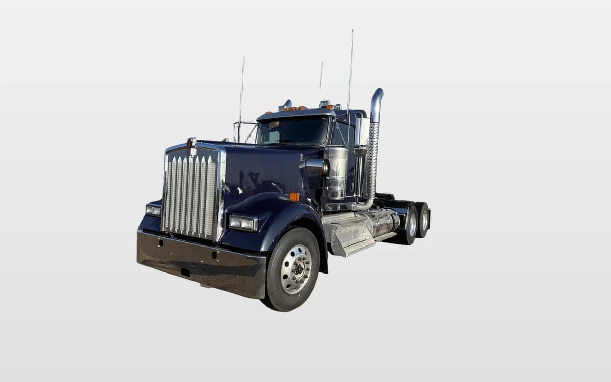 2027 Kenworth W900 — photo 1
