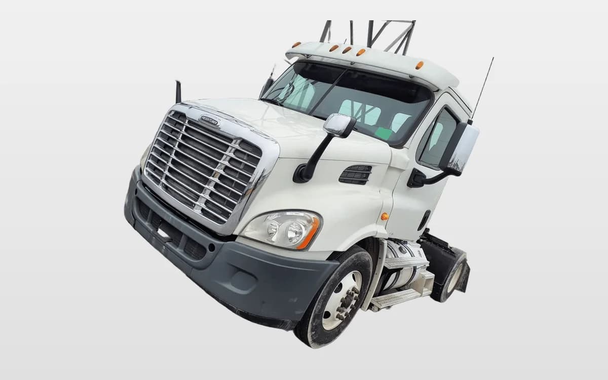 2015 Freightliner Cascadia — photo 1