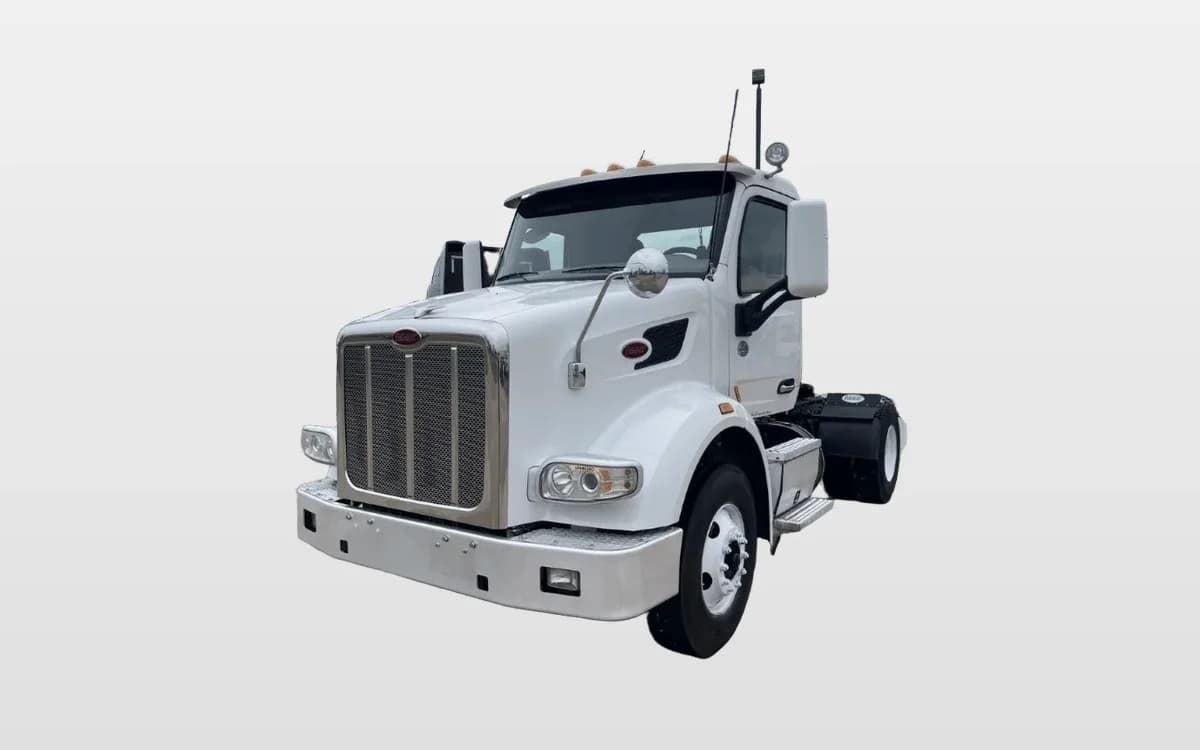 2020 Peterbilt 567 — photo 1