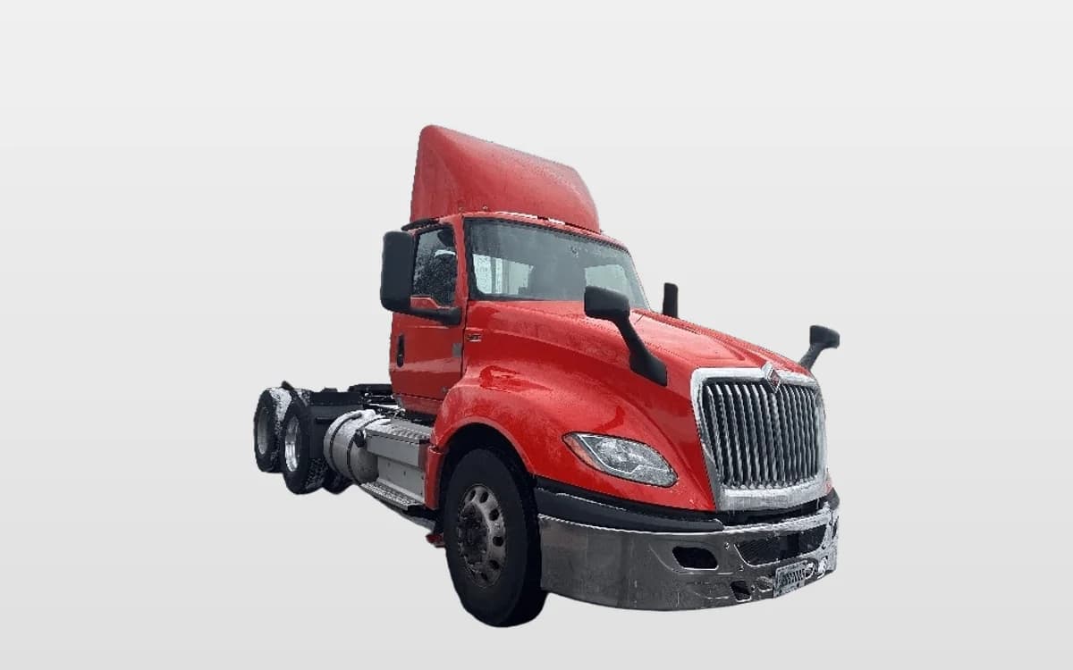 2021 International LT — photo 1