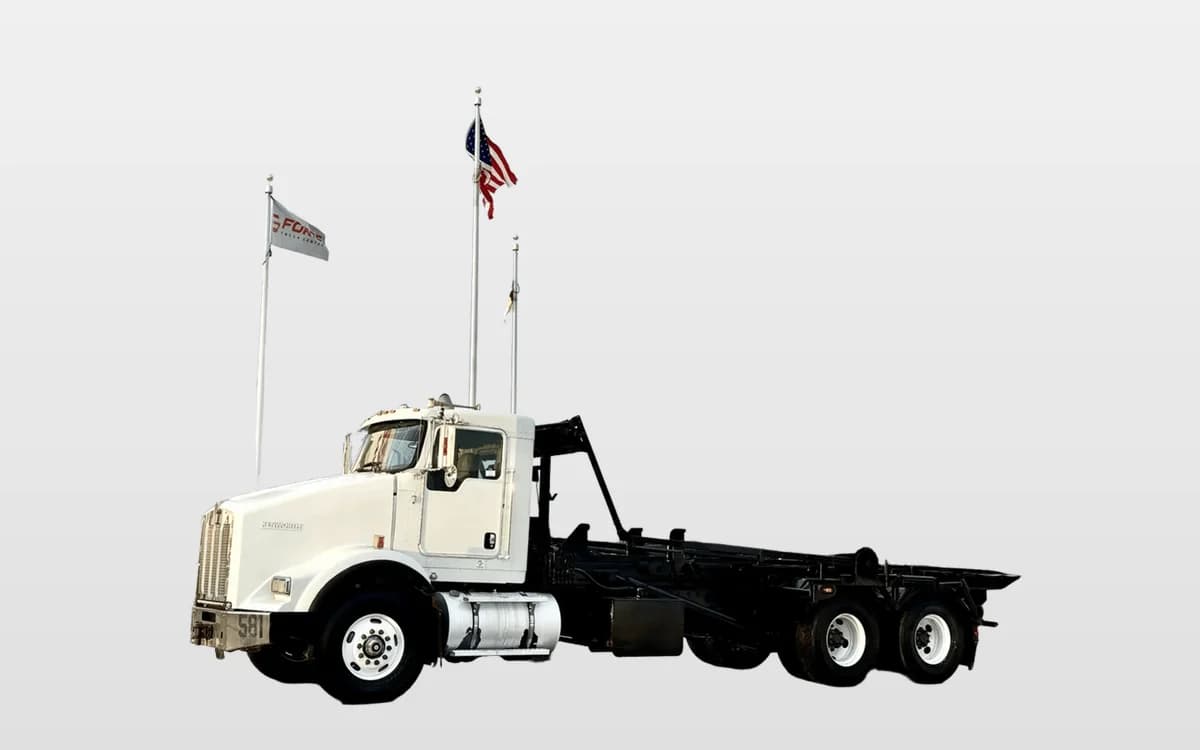 2008 Kenworth T800 — photo 1