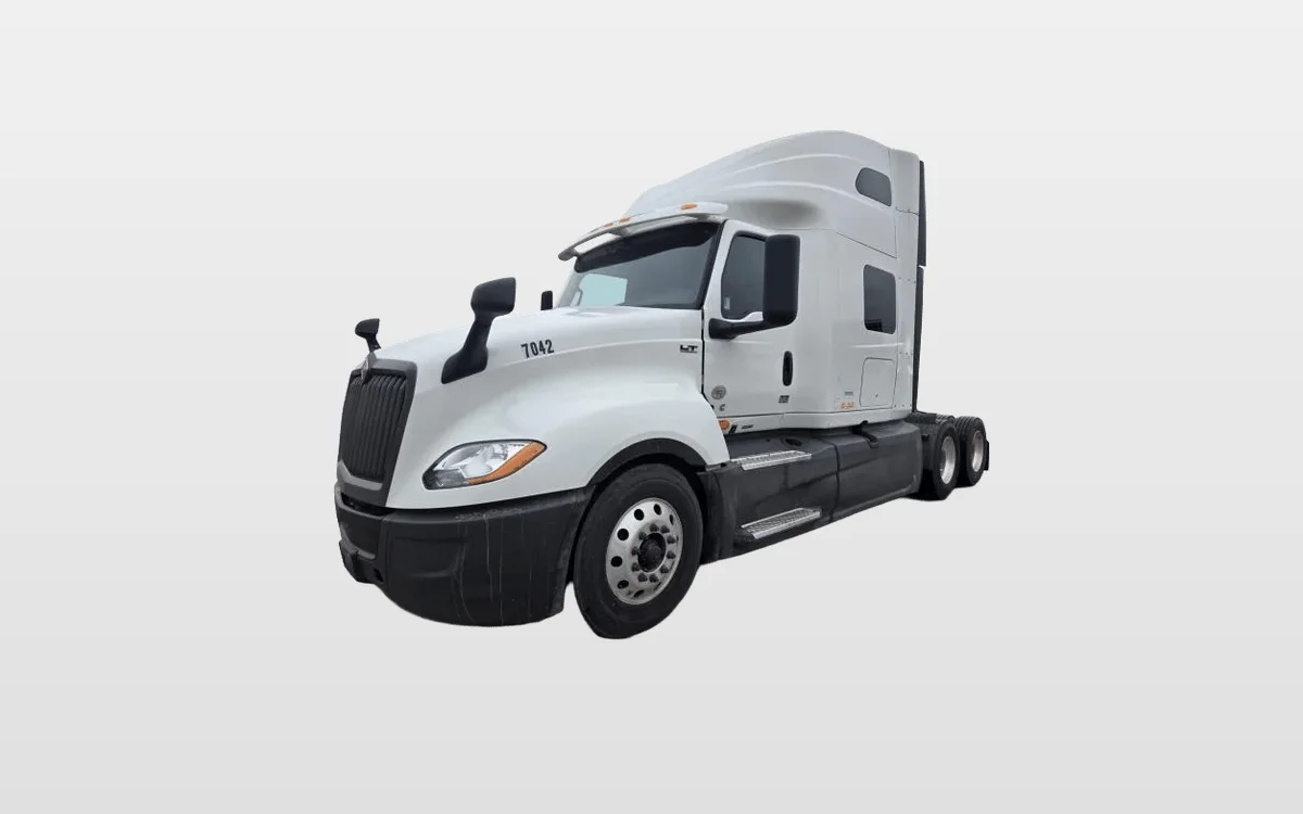 2024 International LT — photo 1