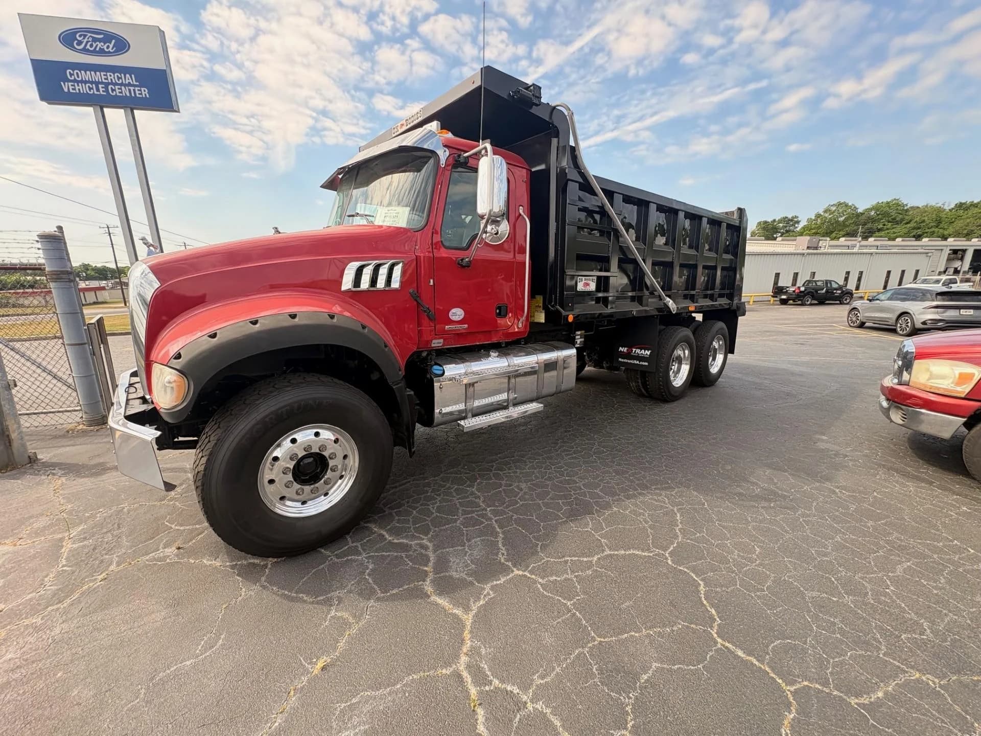 2019 Mack Granite
