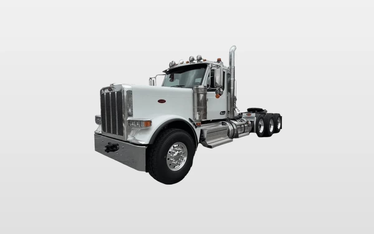 2027 Peterbilt 589 — photo 1