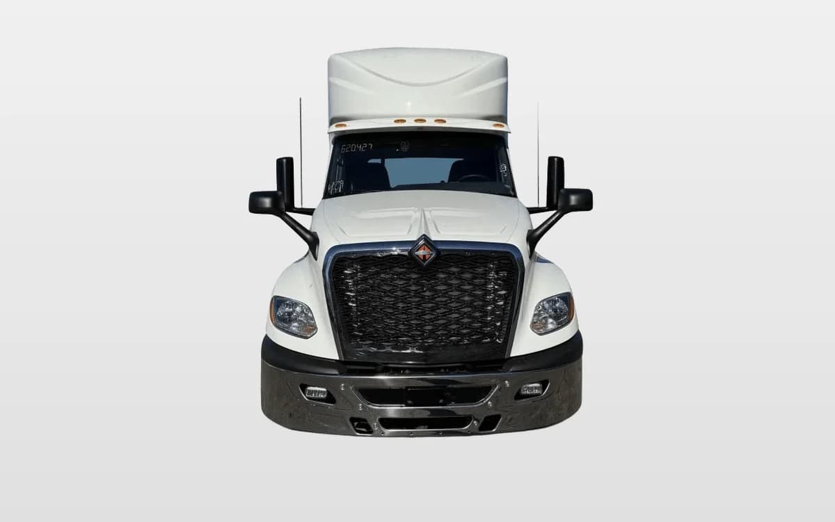 2026 International LT — photo 1