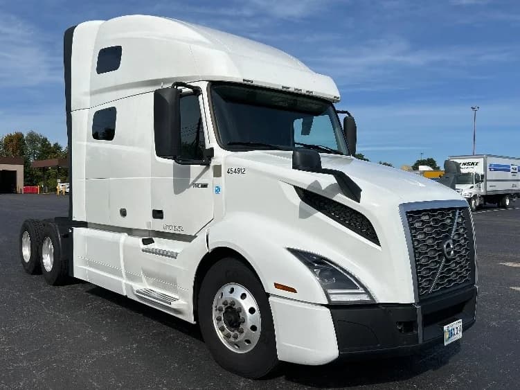 2022 Volvo VNL 760