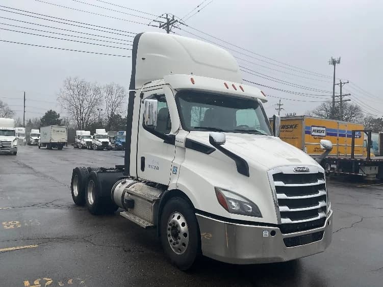 2021 Freightliner Cascadia