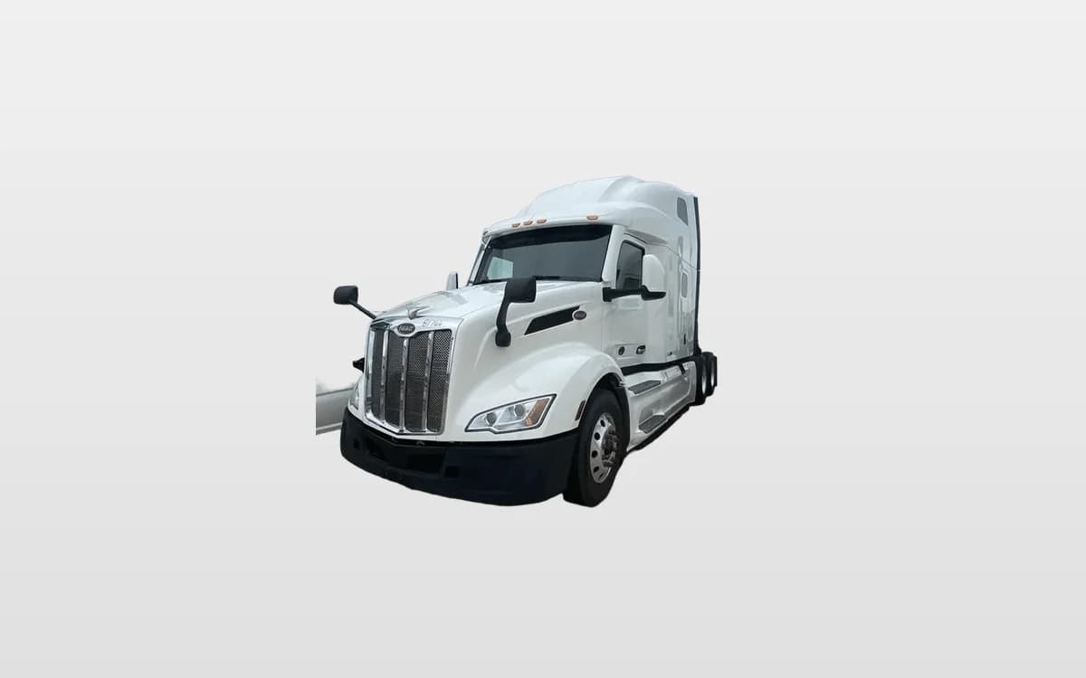 2023 Peterbilt 579 — photo 1