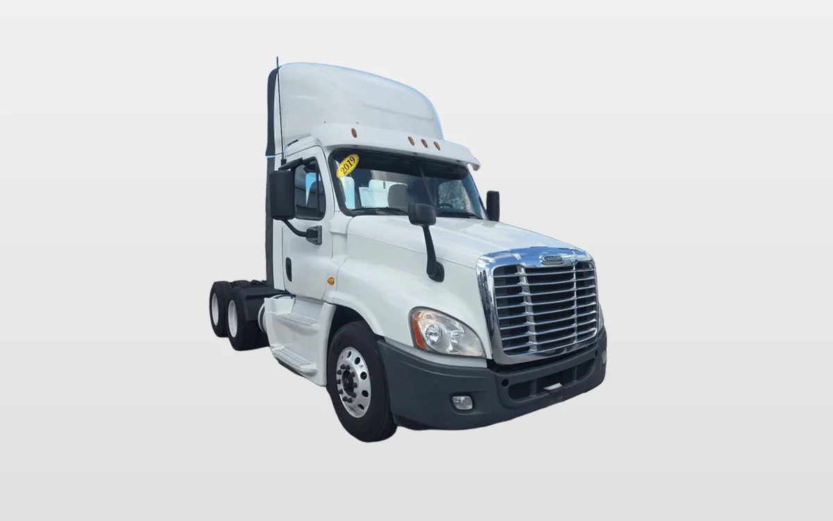 2019 Freightliner Cascadia — photo 1