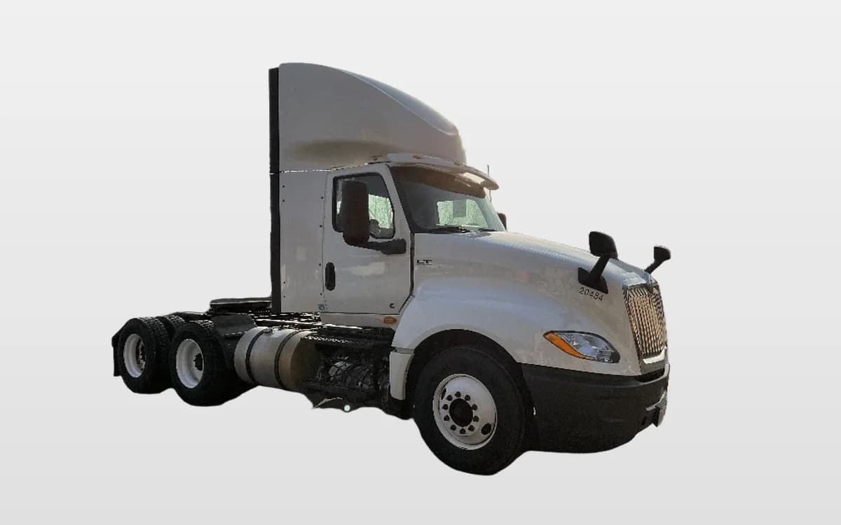 2020 International LT — photo 1