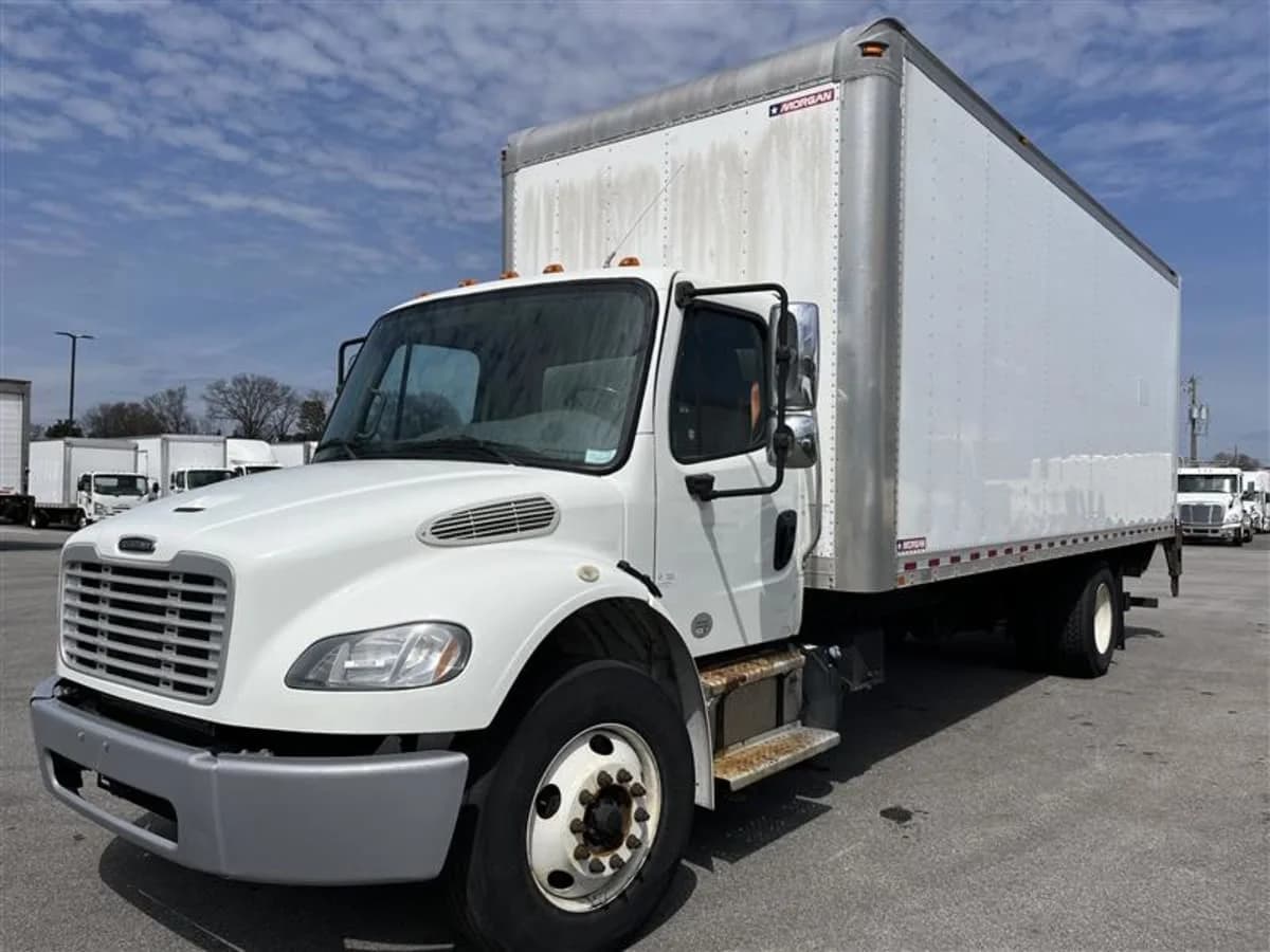 2018 Freightliner M2 106