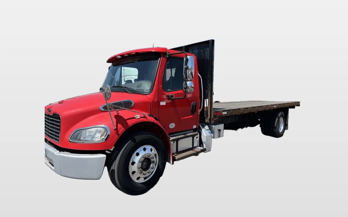 2015 Freightliner M2 106 — photo 1