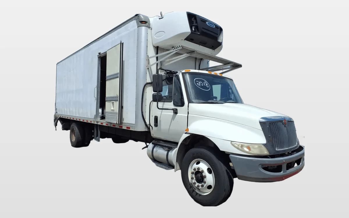 2018 International 4300 — photo 1