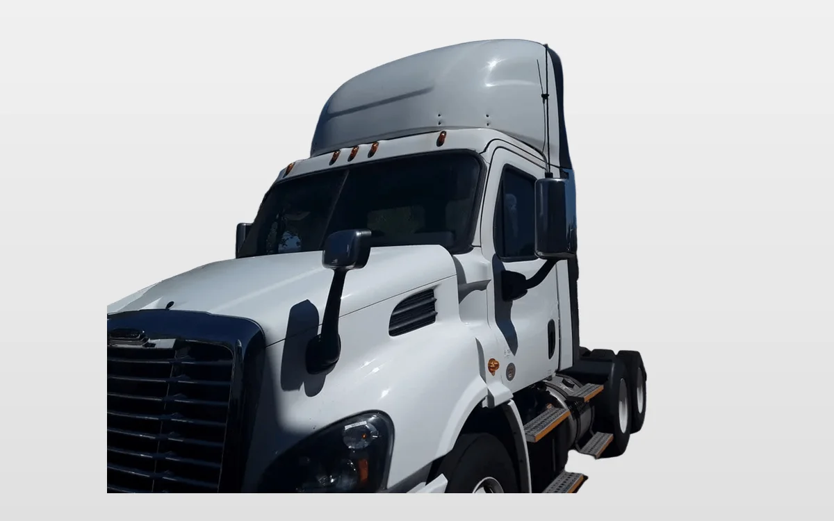 2017 Freightliner Cascadia — photo 1