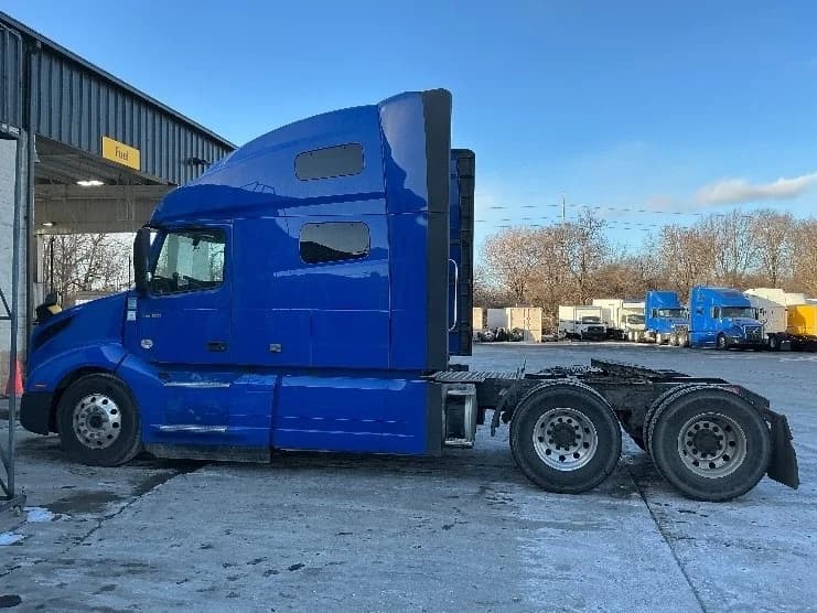 2020 Volvo VNL 760