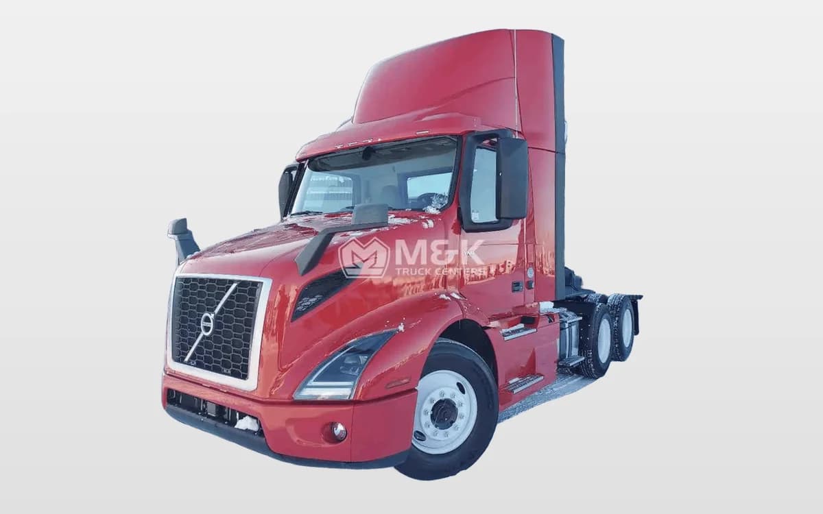 2022 Volvo VNR 640 — photo 1