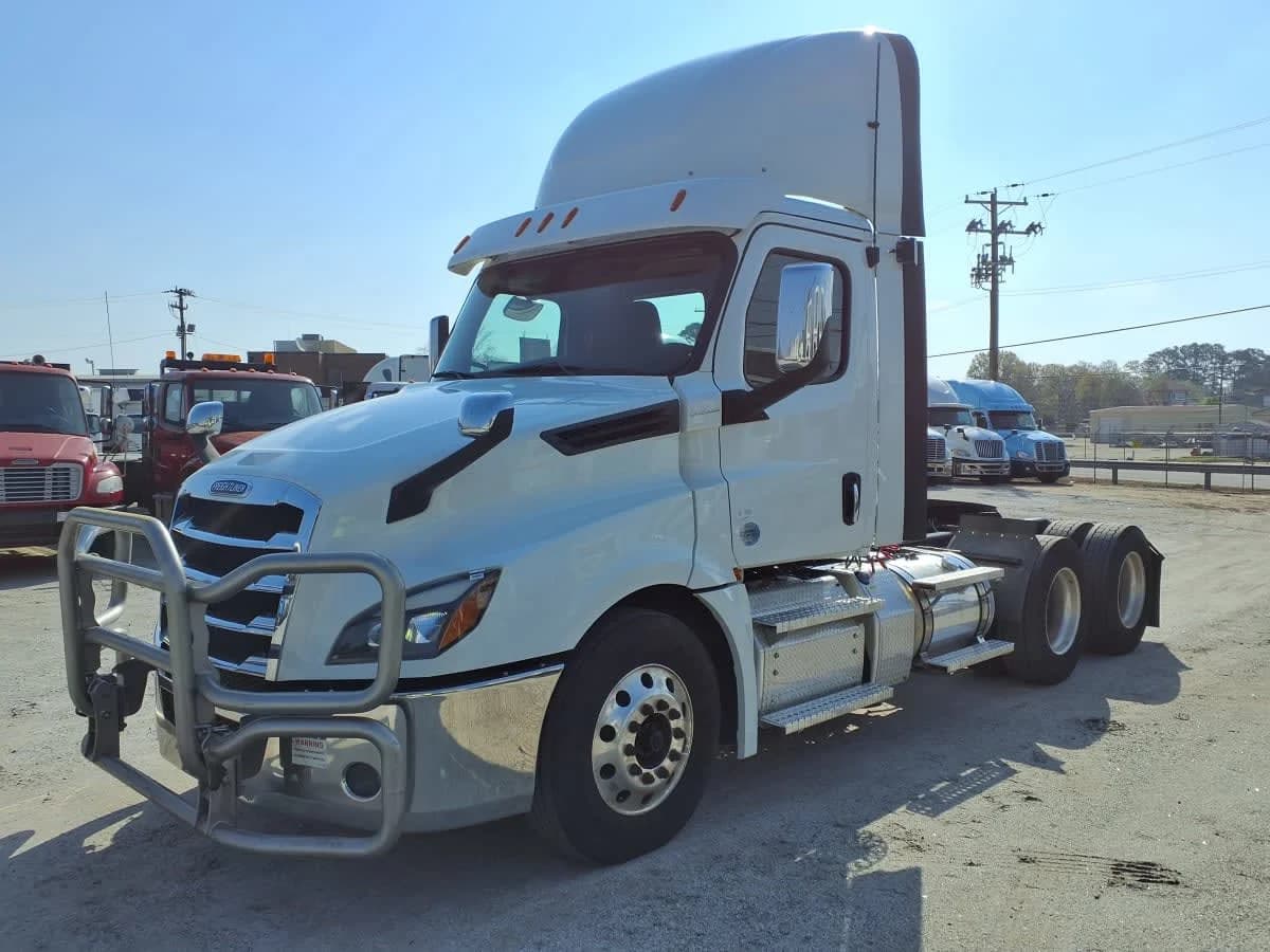 2020 Freightliner Cascadia