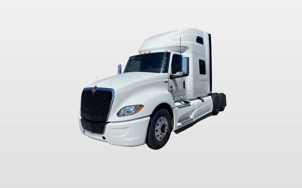 2026 International LT — photo 1