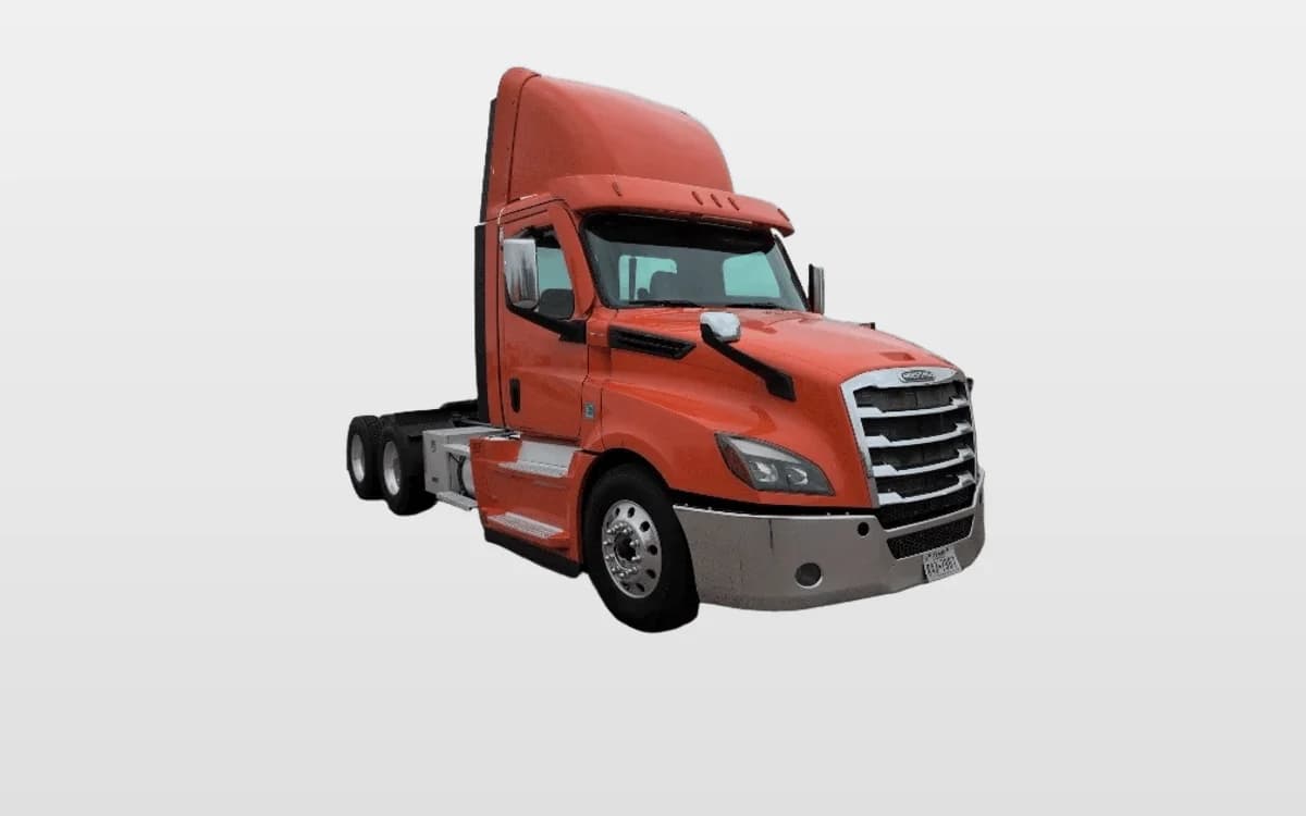 2020 Freightliner Cascadia — photo 1