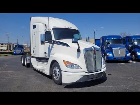 2023 Kenworth T680