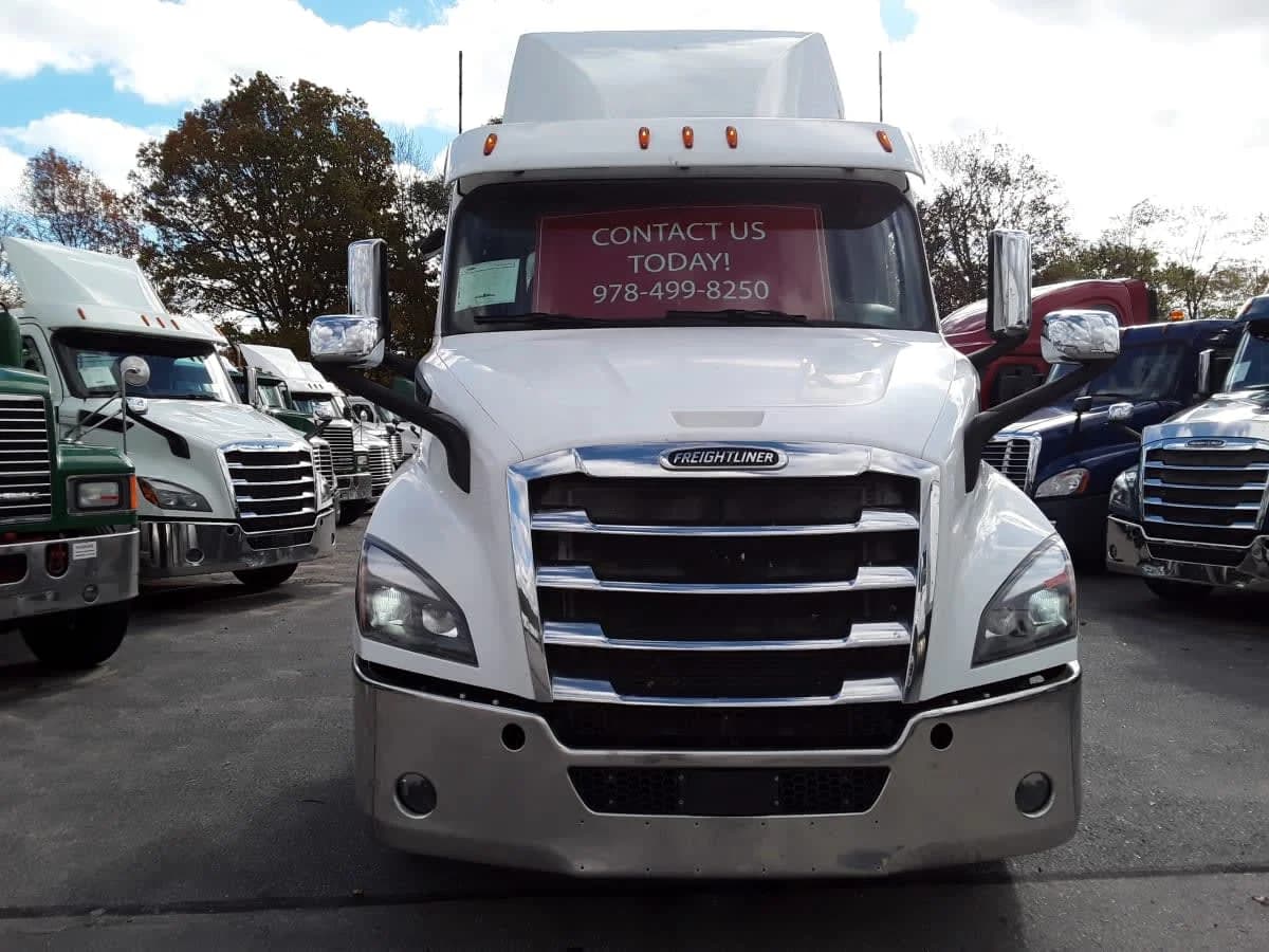 2020 Freightliner Cascadia