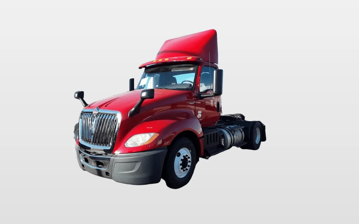 2020 International LT — photo 1