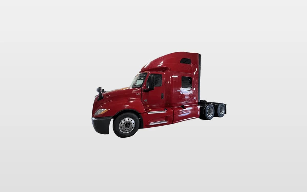 2021 International LT — photo 1