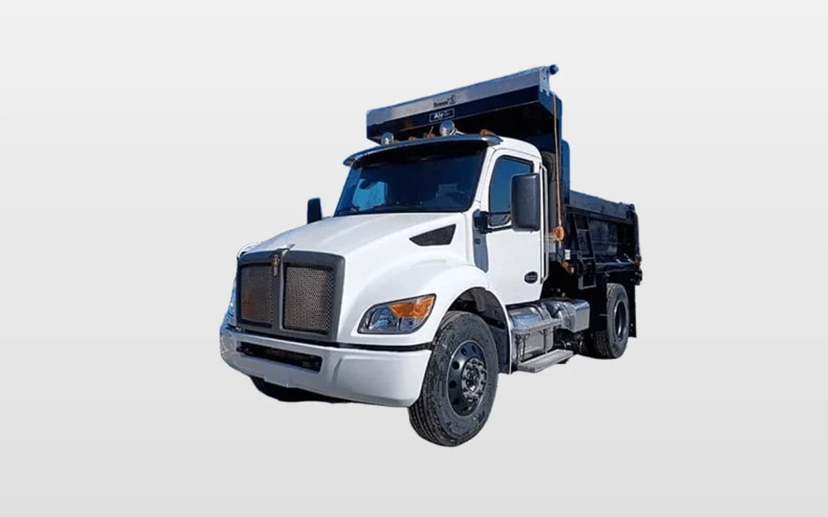 2025 Kenworth T280 — photo 1