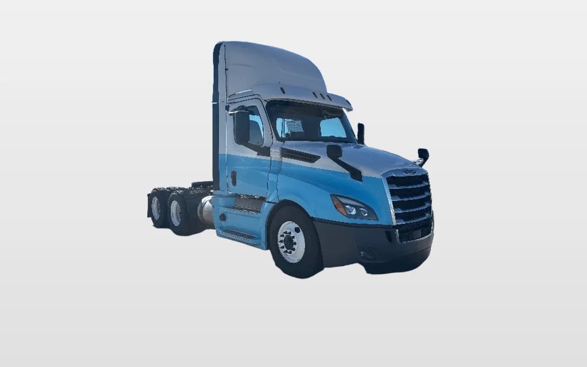 2020 Freightliner Cascadia — photo 1
