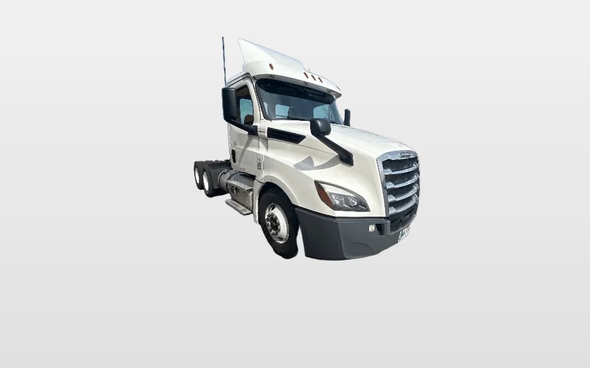 2020 Freightliner Cascadia — photo 1