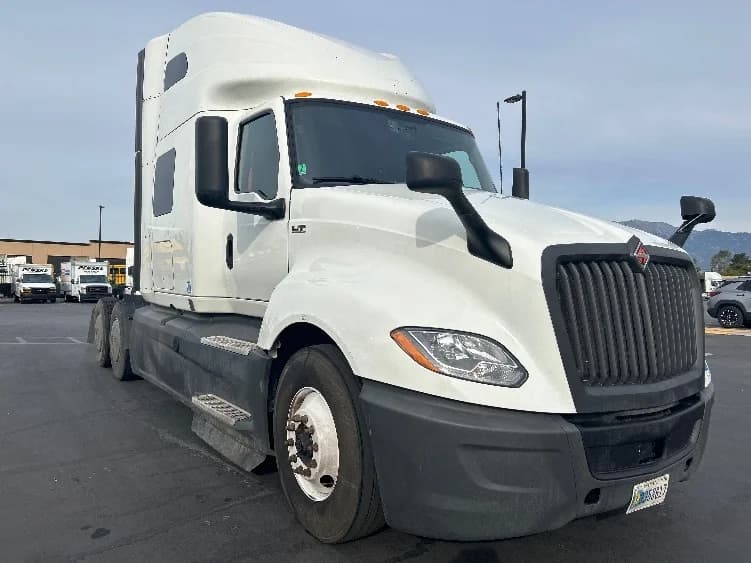 2023 International LT