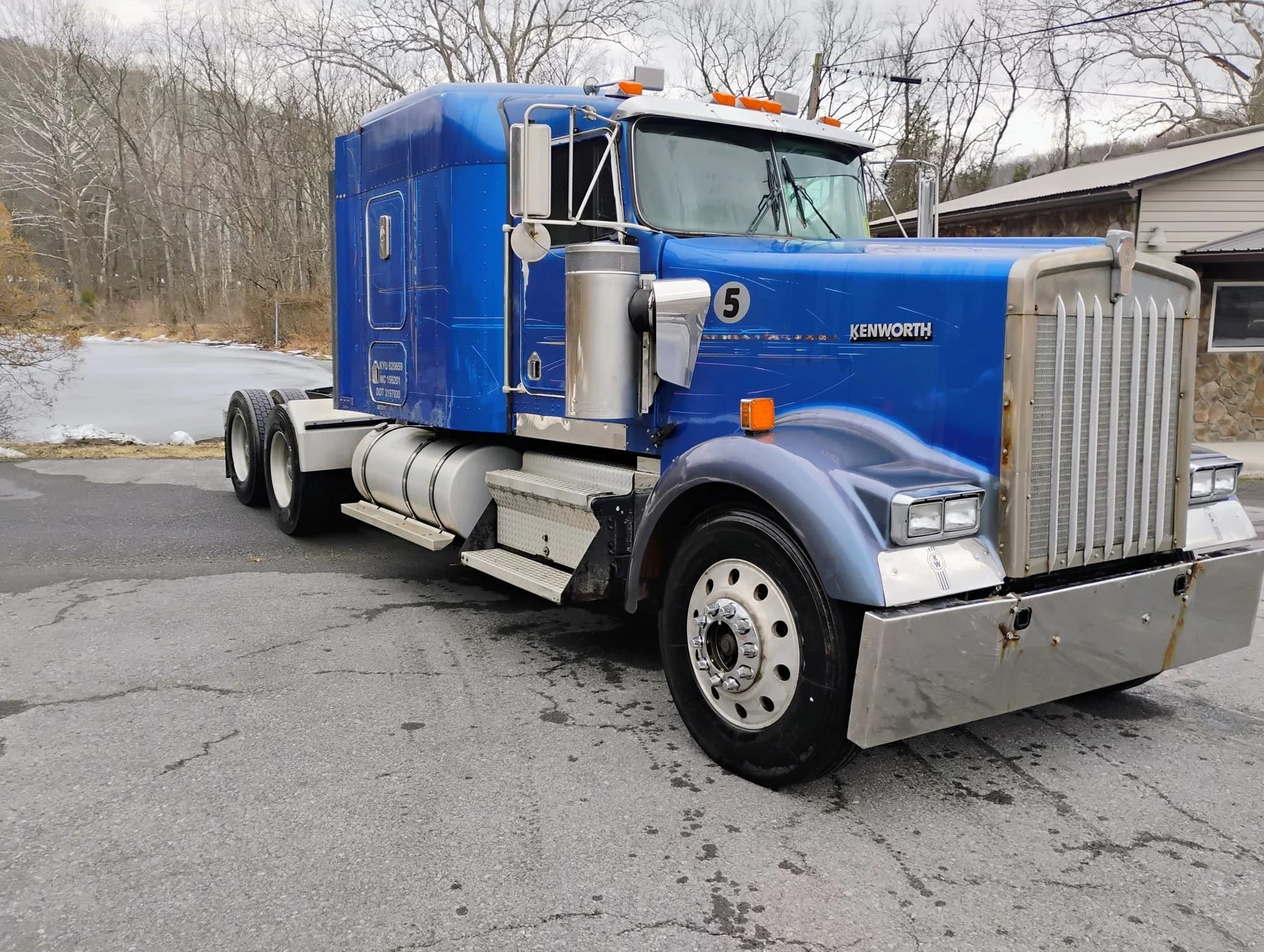 1999 Kenworth W900