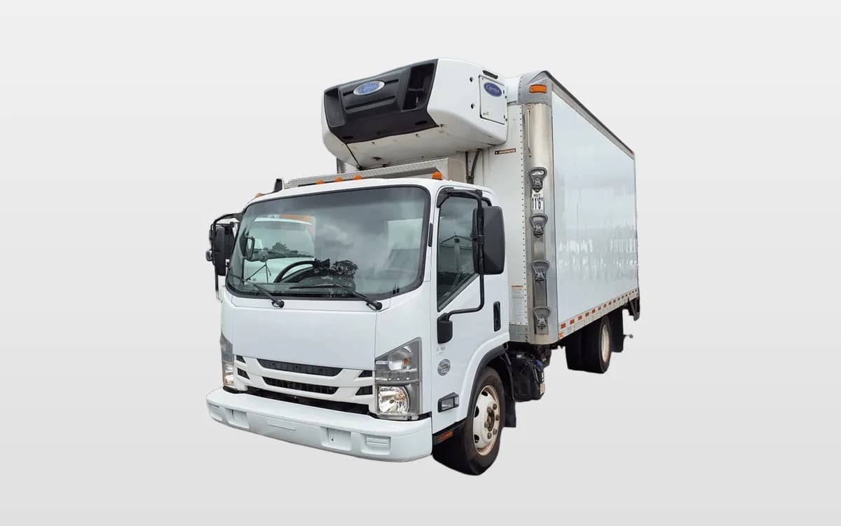 2017 Isuzu NPR — photo 1