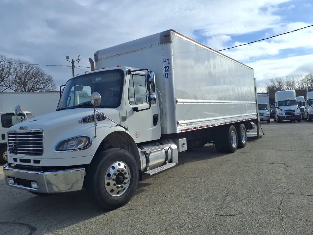 2020 Freightliner M2 106