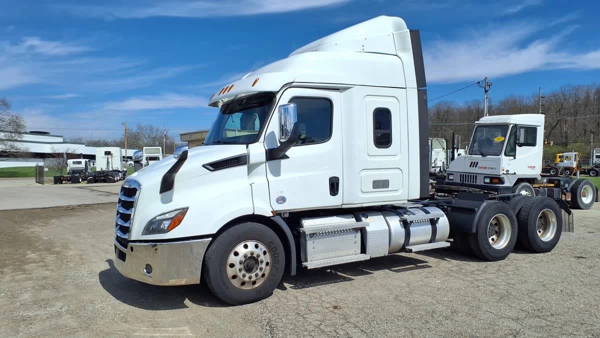 2020 Freightliner Cascadia