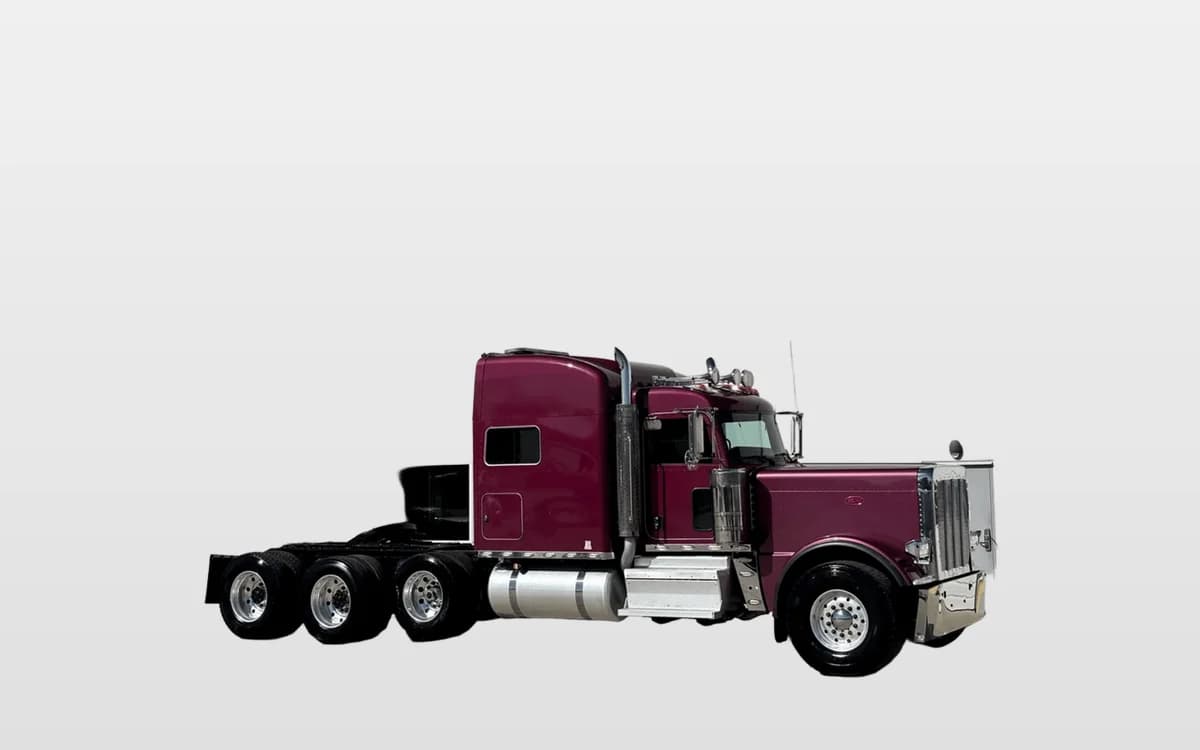 2024 Peterbilt 389 — photo 1