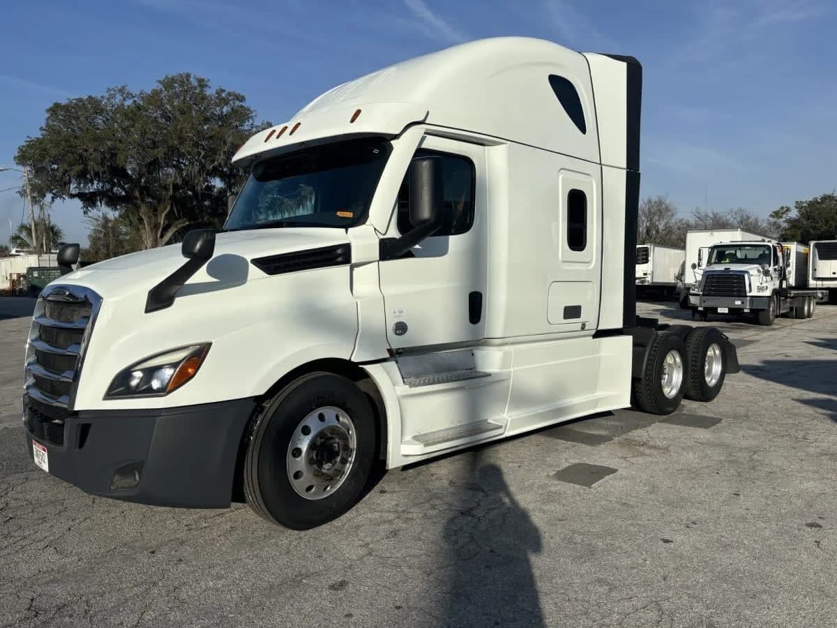 2022 Freightliner Cascadia