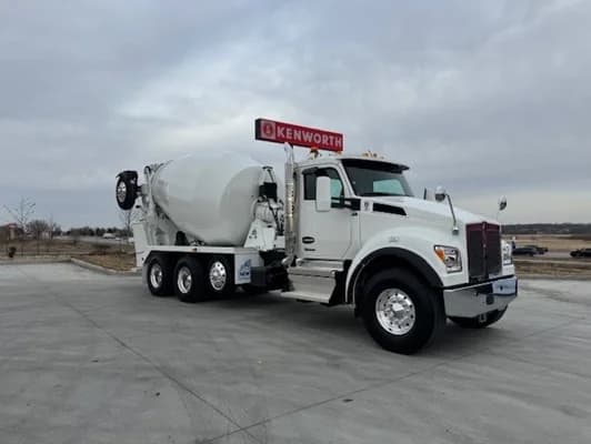 2026 Kenworth T880