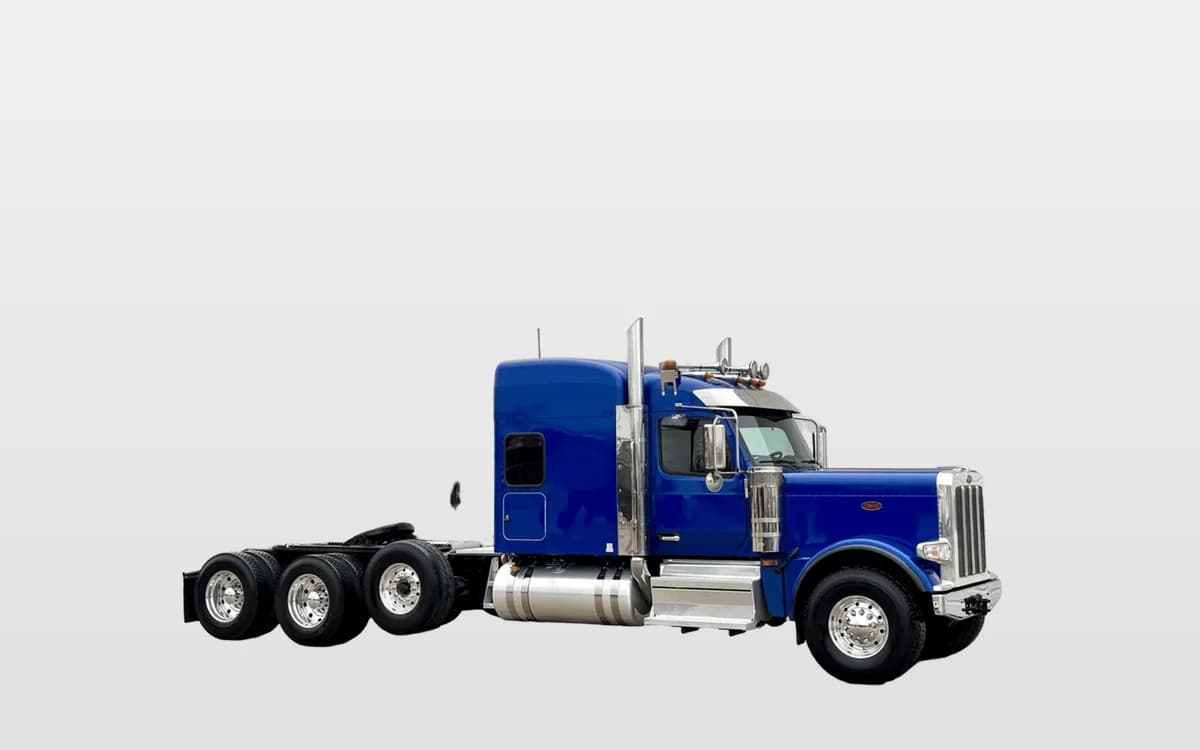 2025 Peterbilt 589 — photo 1