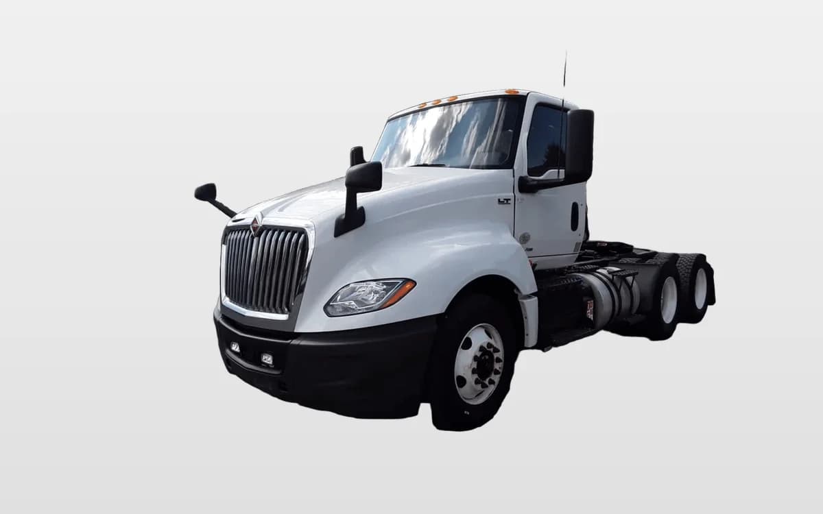 2020 International LT — photo 1