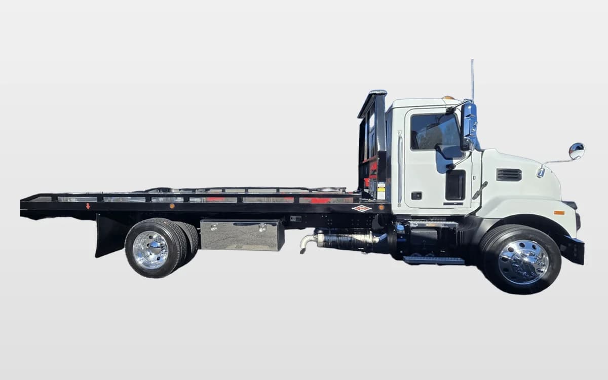 2024 Mack MD — photo 1