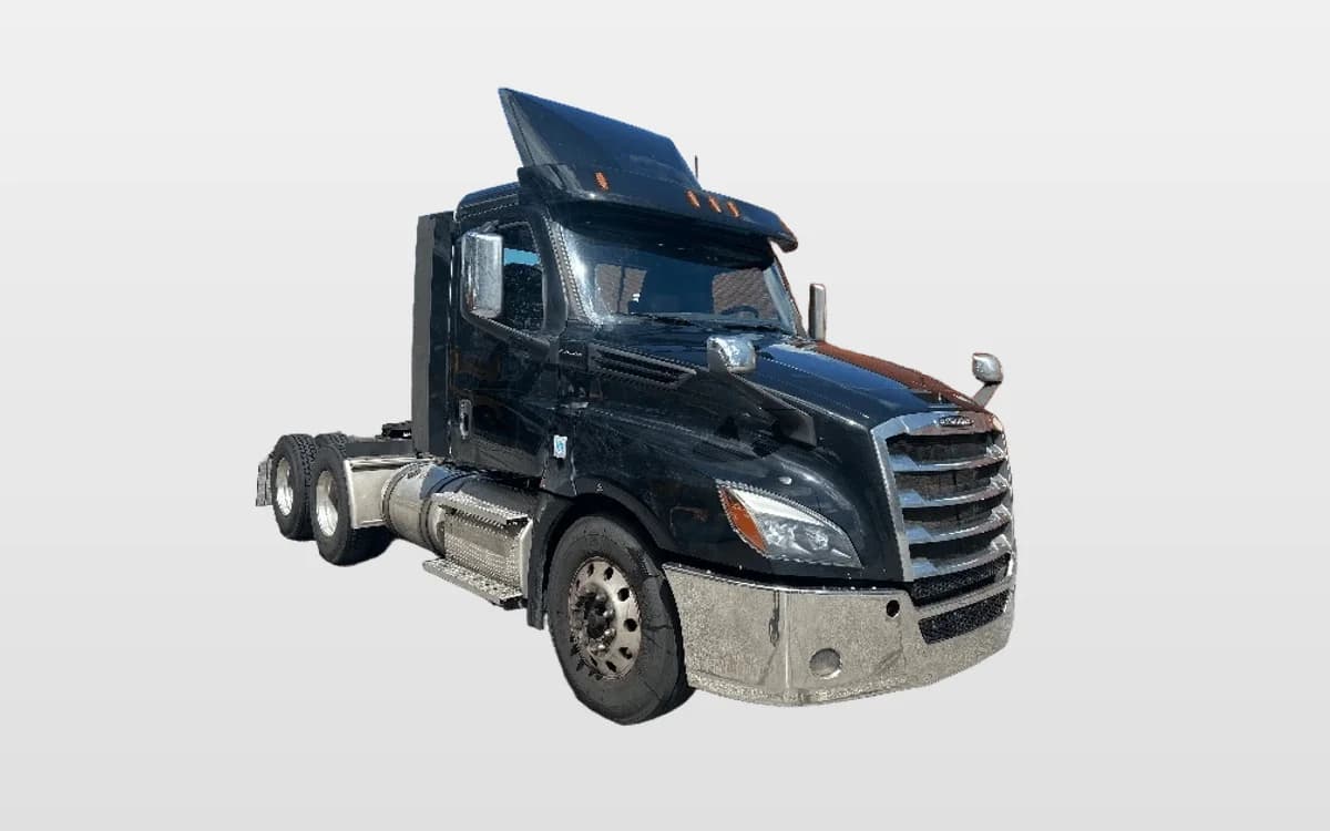 2020 Freightliner Cascadia — photo 1