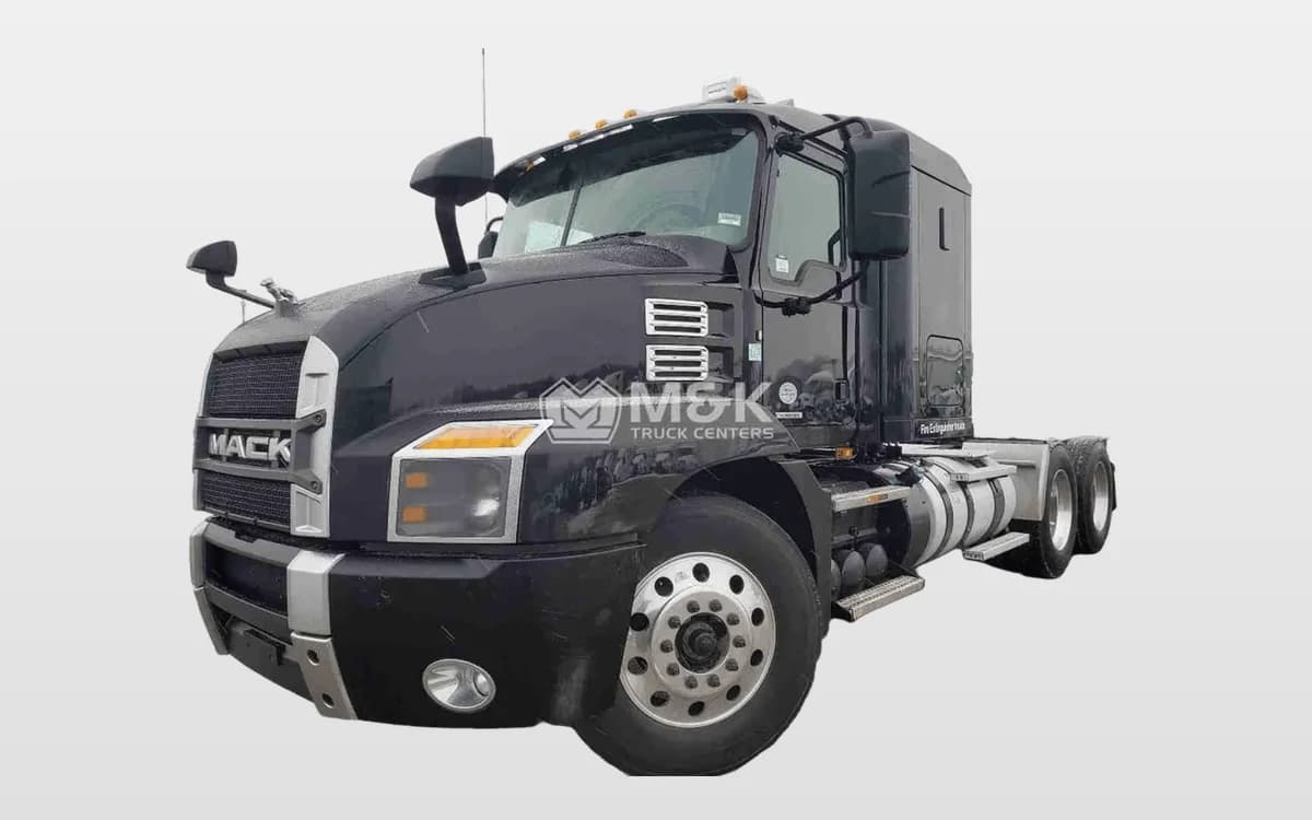 2020 Mack Anthem — photo 1